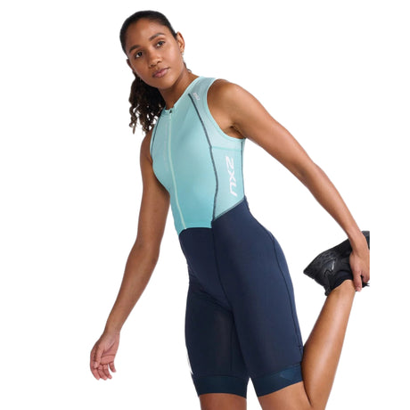 2XU Women Light Speed Front Zip Trisuit Out/Wht - The Marathon Shop 