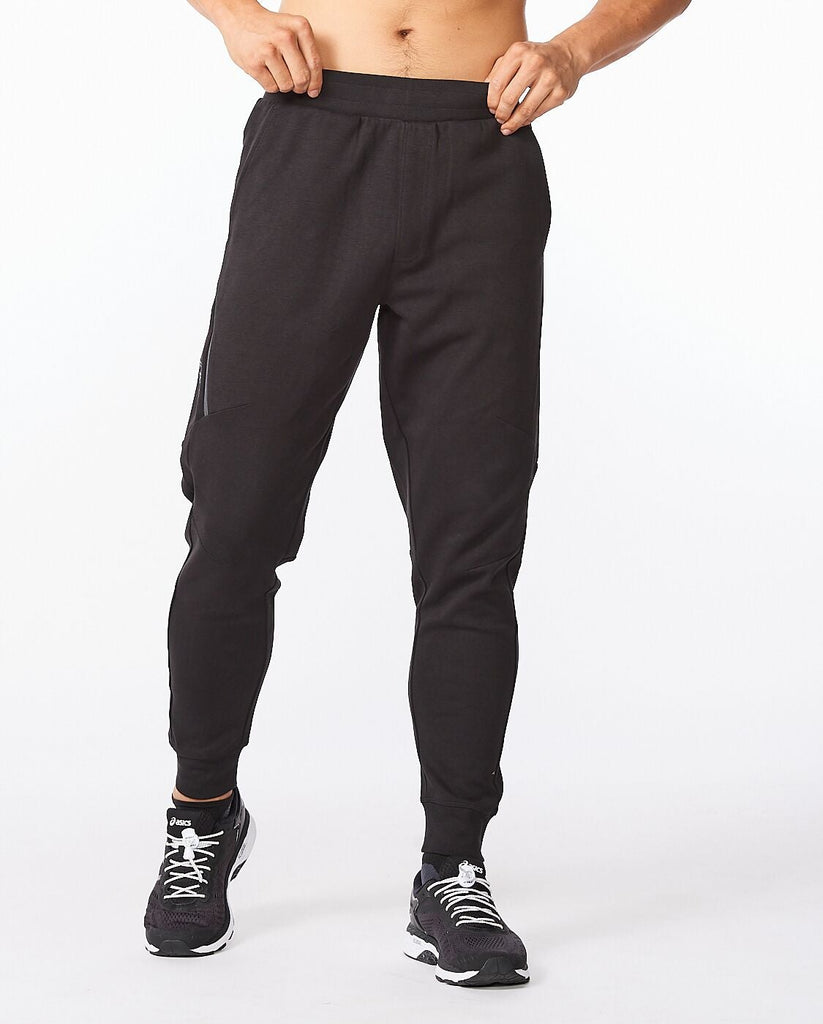 2xu Malaysia Mens Commute Trackpant Black Front Angled